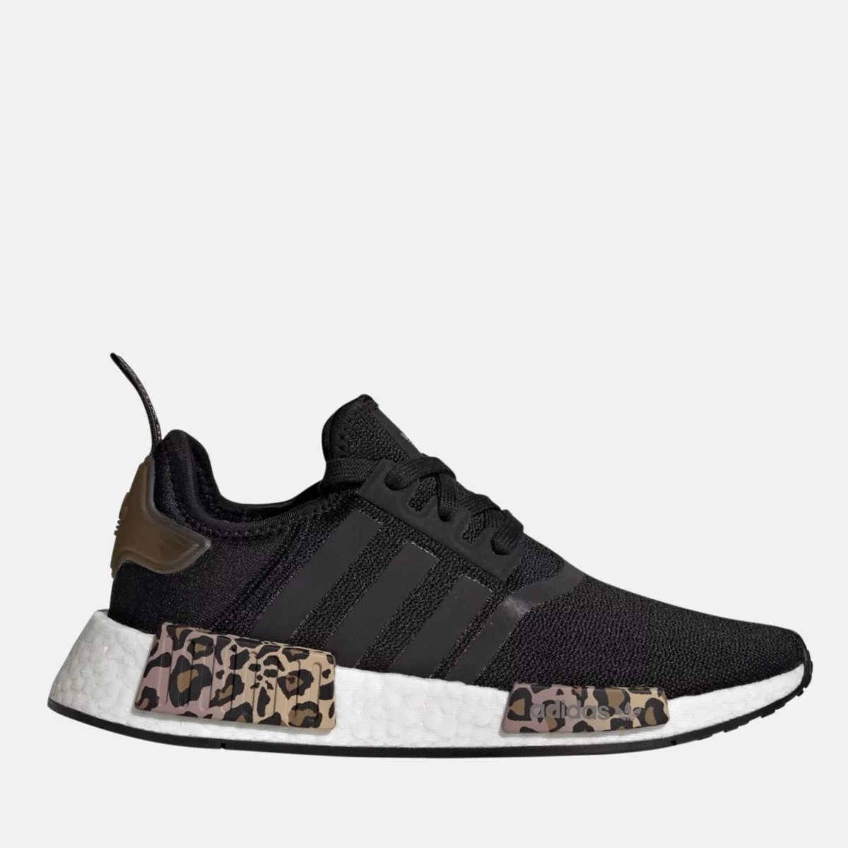 gx2027_1_footwear_photography_side-lateral-center-view_transparent-huge-665820ceafff2