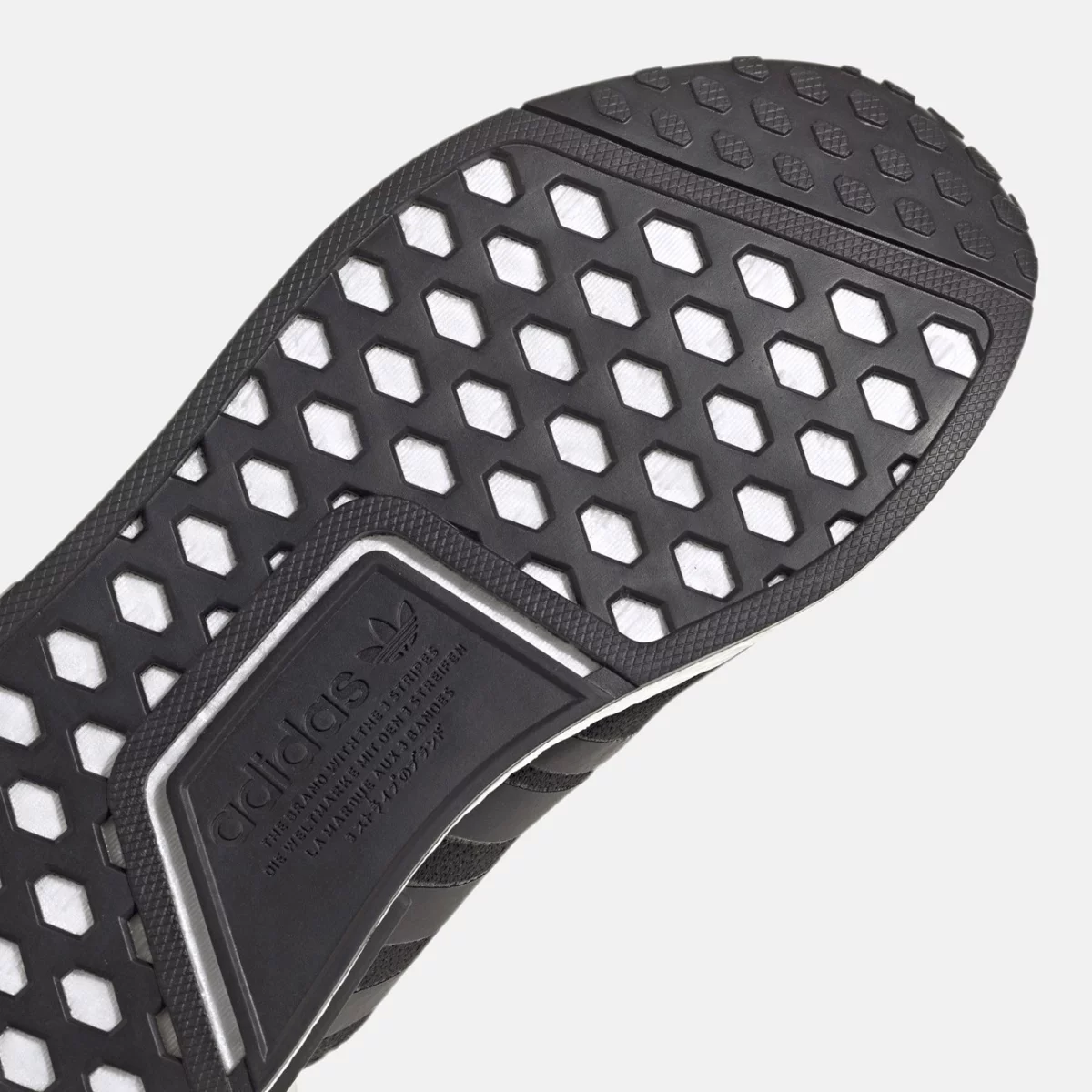 gx2027_8_footwear_photography_detail-view-1_transparent-huge-665820d5eaf04