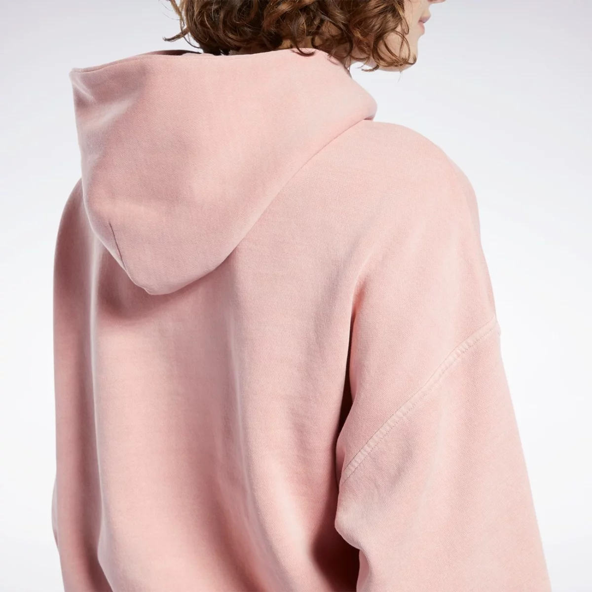 h41359_app_on-model_detail-2_gradient-huge-665764728d2ff