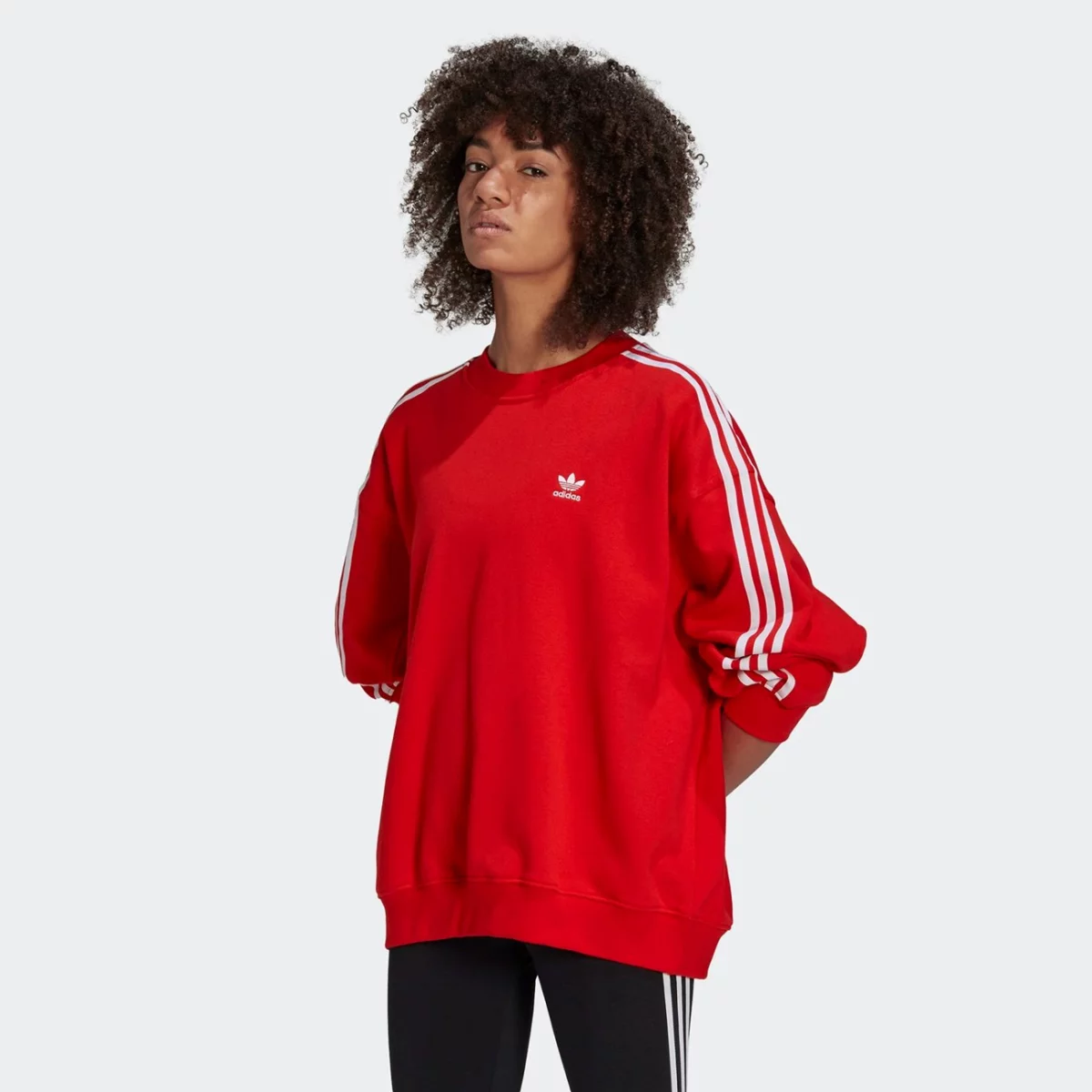 h33540_app_on-model_standard_gradient-huge-665764c8c3cc0