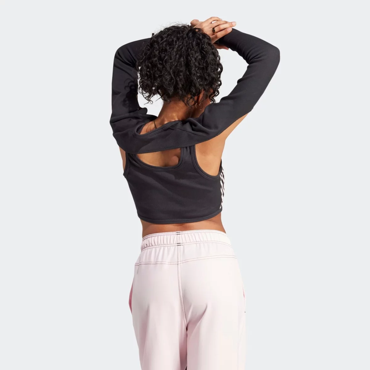 ib4752_5_apparel_on-model_back-view_grey-huge-6657a8033d7be