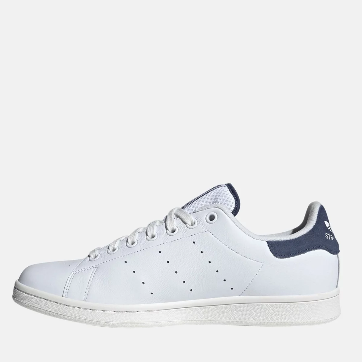 ig1323_5_footwear_photography_side-medial-center-view_transparent-huge-6661b3da19c0b