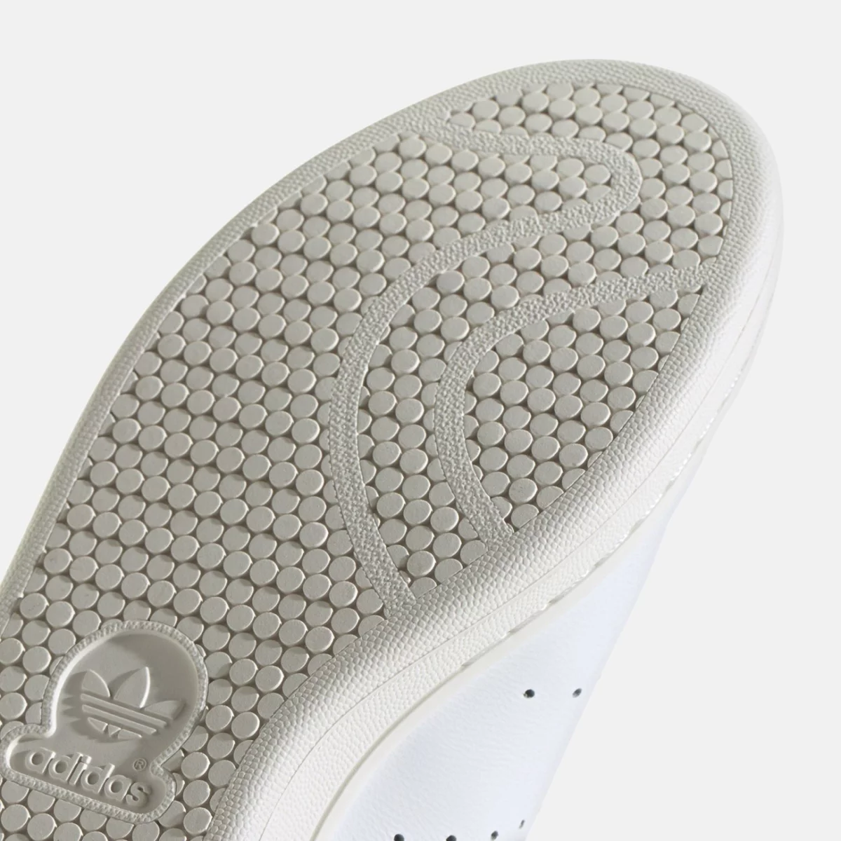 ig1323_9_footwear_photography_detail-view-2_transparent-huge-6661b3e17339c