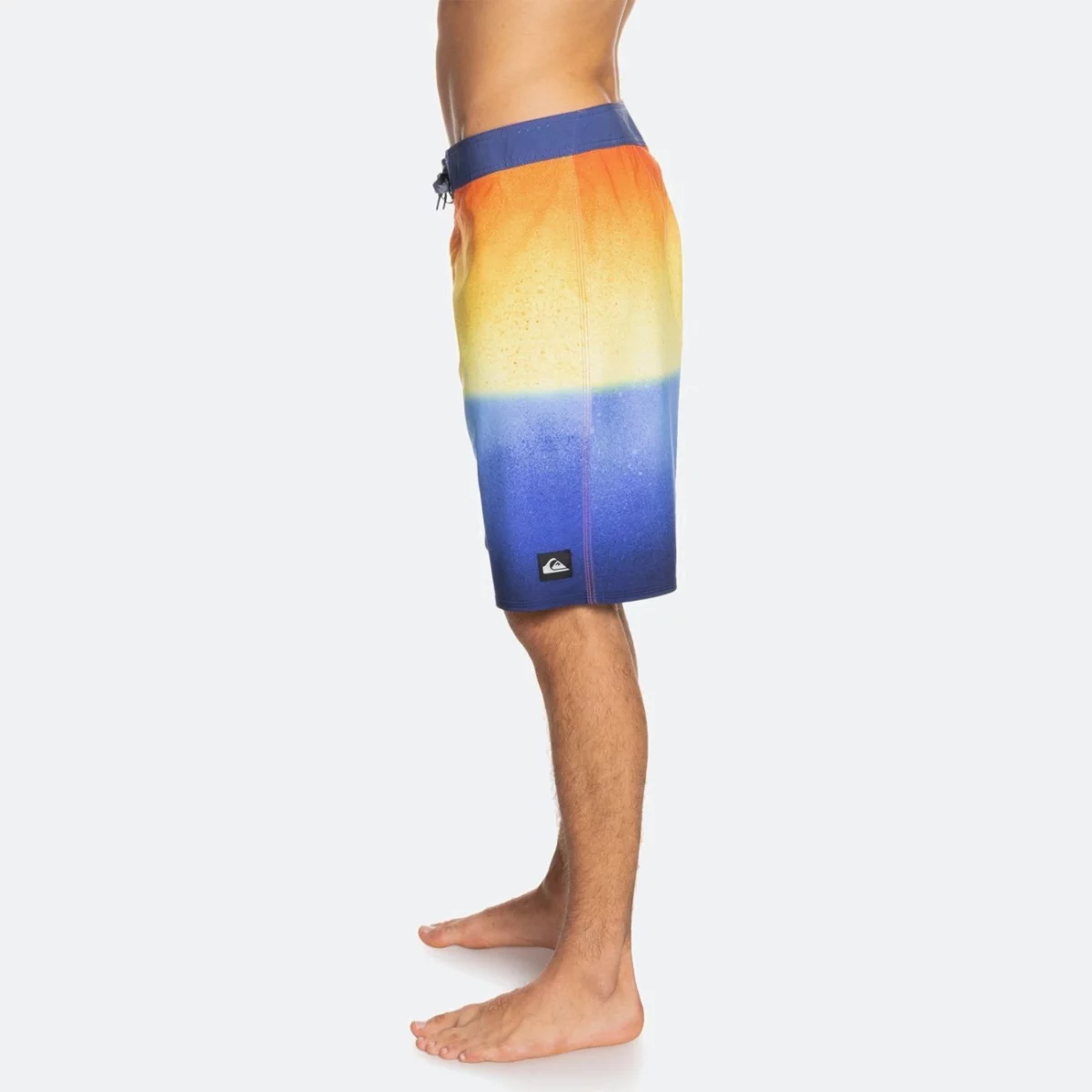 eqybs04529_quiksilver-w_bpz6_frt3-huge-665758407d328