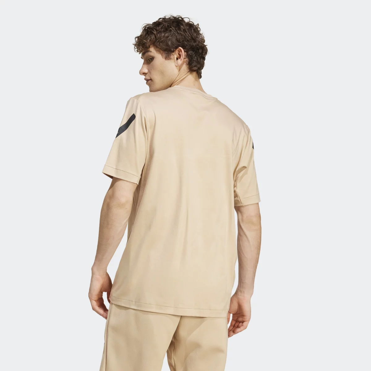 67404057ca4f2JF2453_5_APPAREL_On_Model_Back_View_grey
