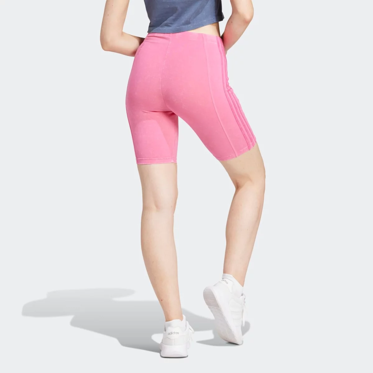 ir9706_4_apparel_on-model_back-view_grey-huge-6657b14d11f04