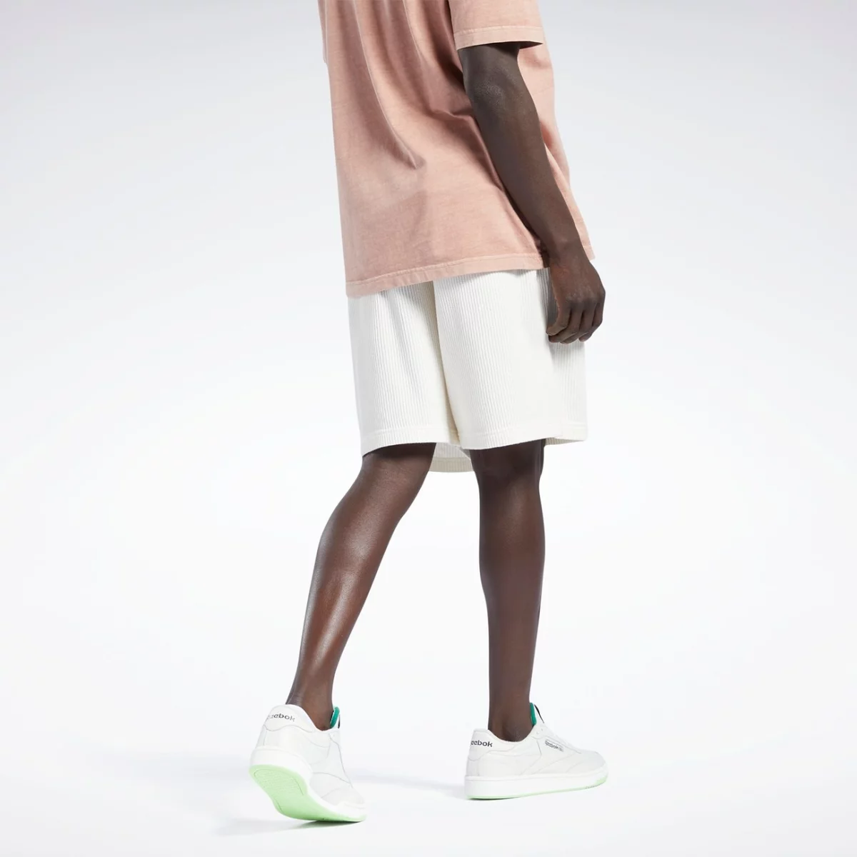 h54438_app_on-model_back_gradient-huge-6657776896204
