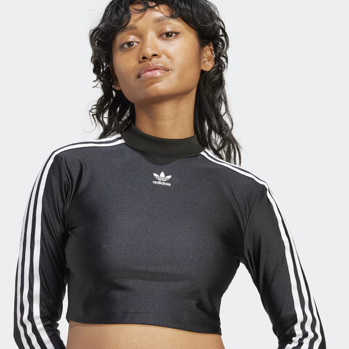 6740275f8830aIU2428_7_APPAREL_On_Model_Detail_View_1_grey