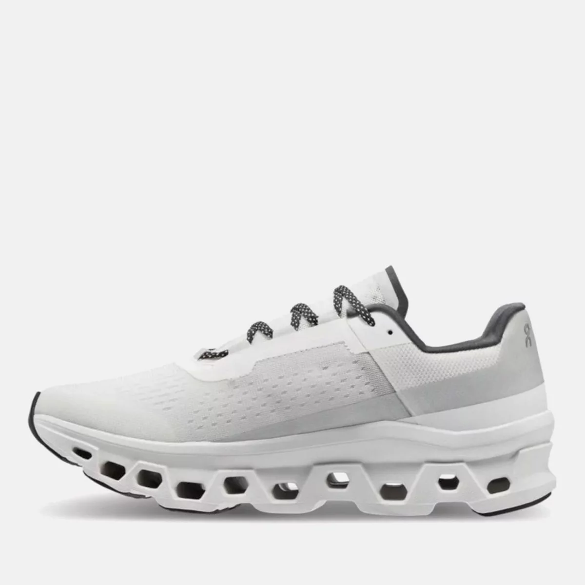 on-running-cloudmonster-561764-61-98291-960-huge-6658454693746