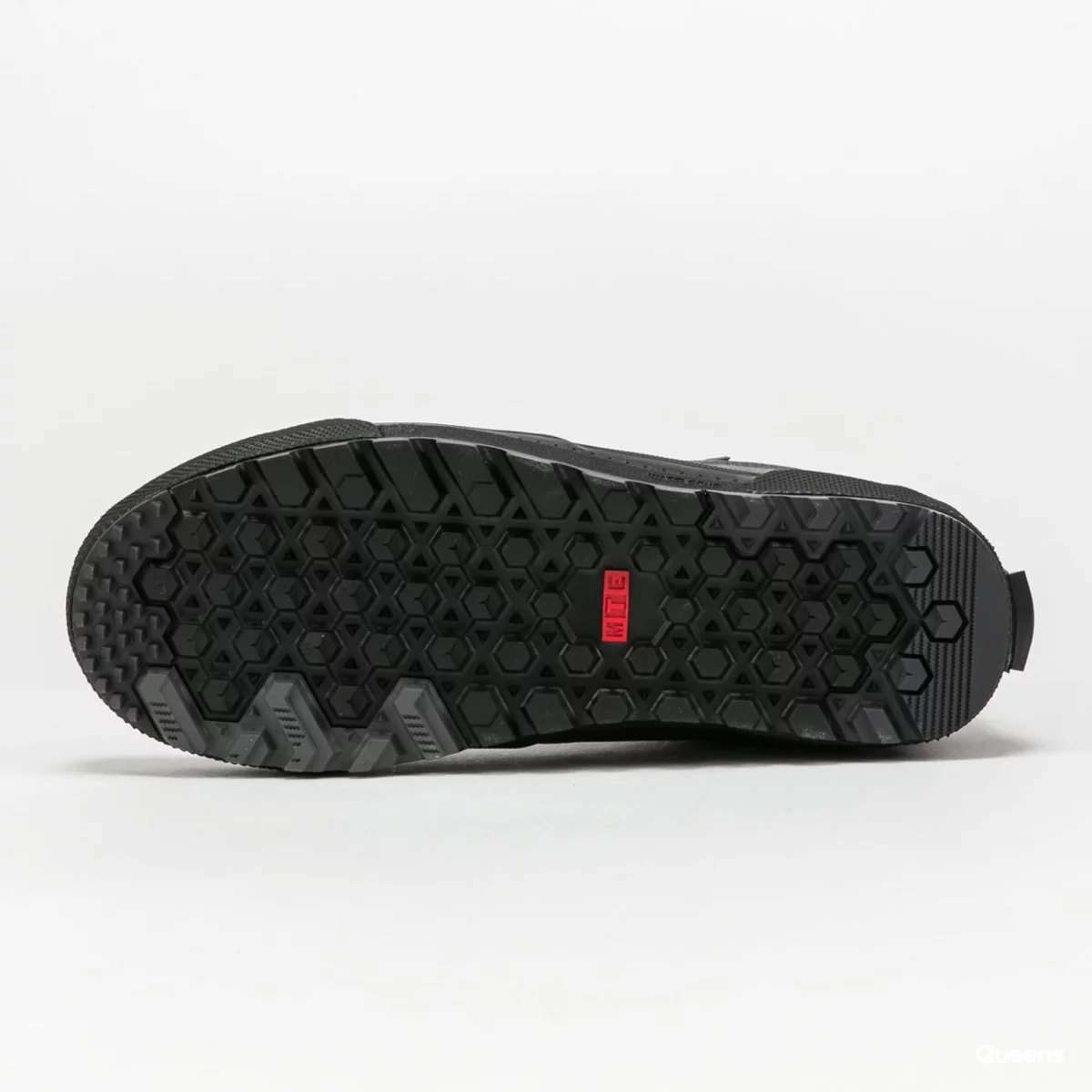 vans-sk8-hi-gore-tex-120427_5-huge-66580fb748f11