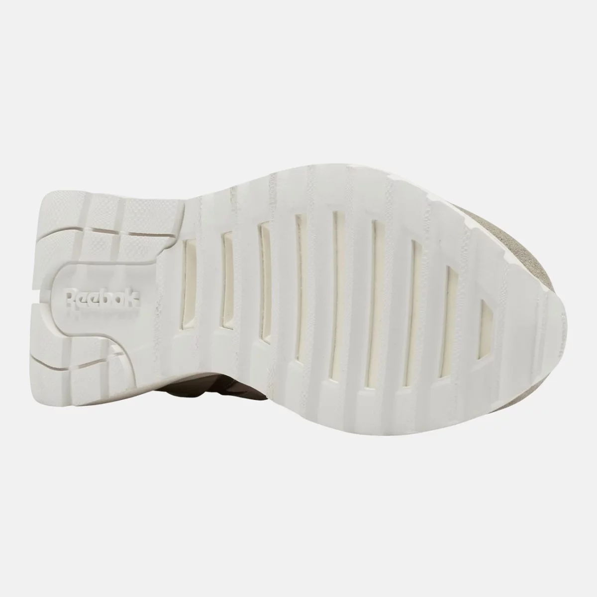 gx4803_3_footwear_photography_bottom-view_transparent-huge-665822069ff96