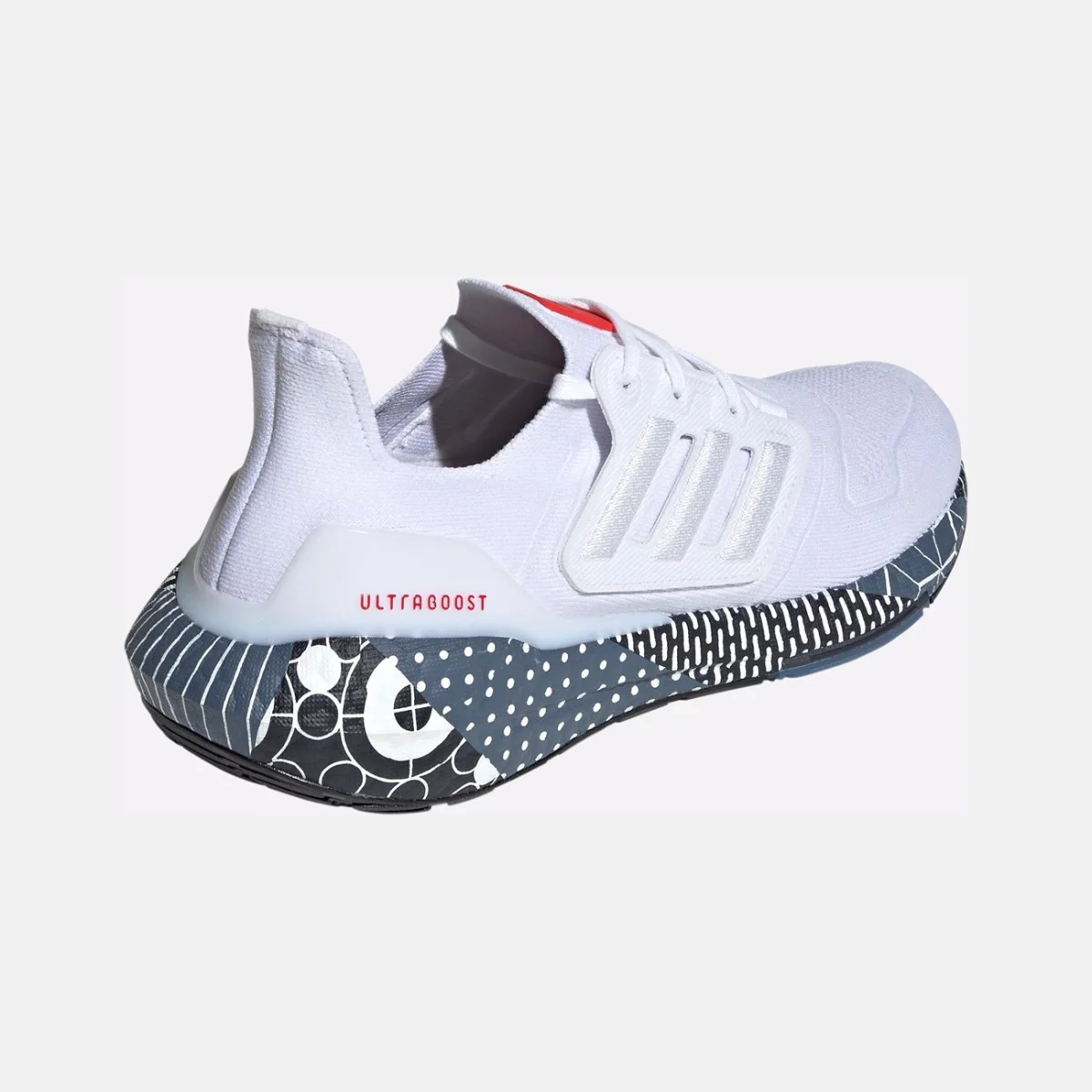 gw6912_7_footwear_photography_back-lateral-top-view_transparent-huge-66581facf2048