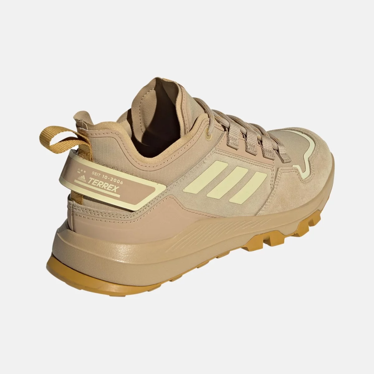 gz3032_7_footwear_photography_back-lateral-top-view_transparent-huge-66581f3c209f9