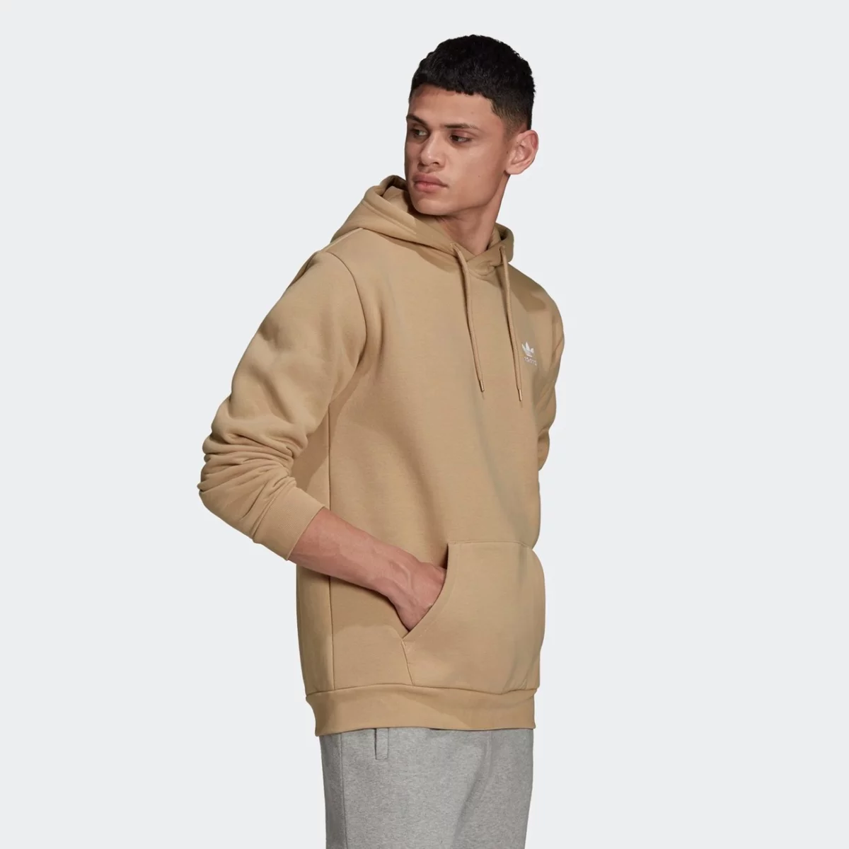 h34647_app_on-model_walking_gradient-huge-665766195880d