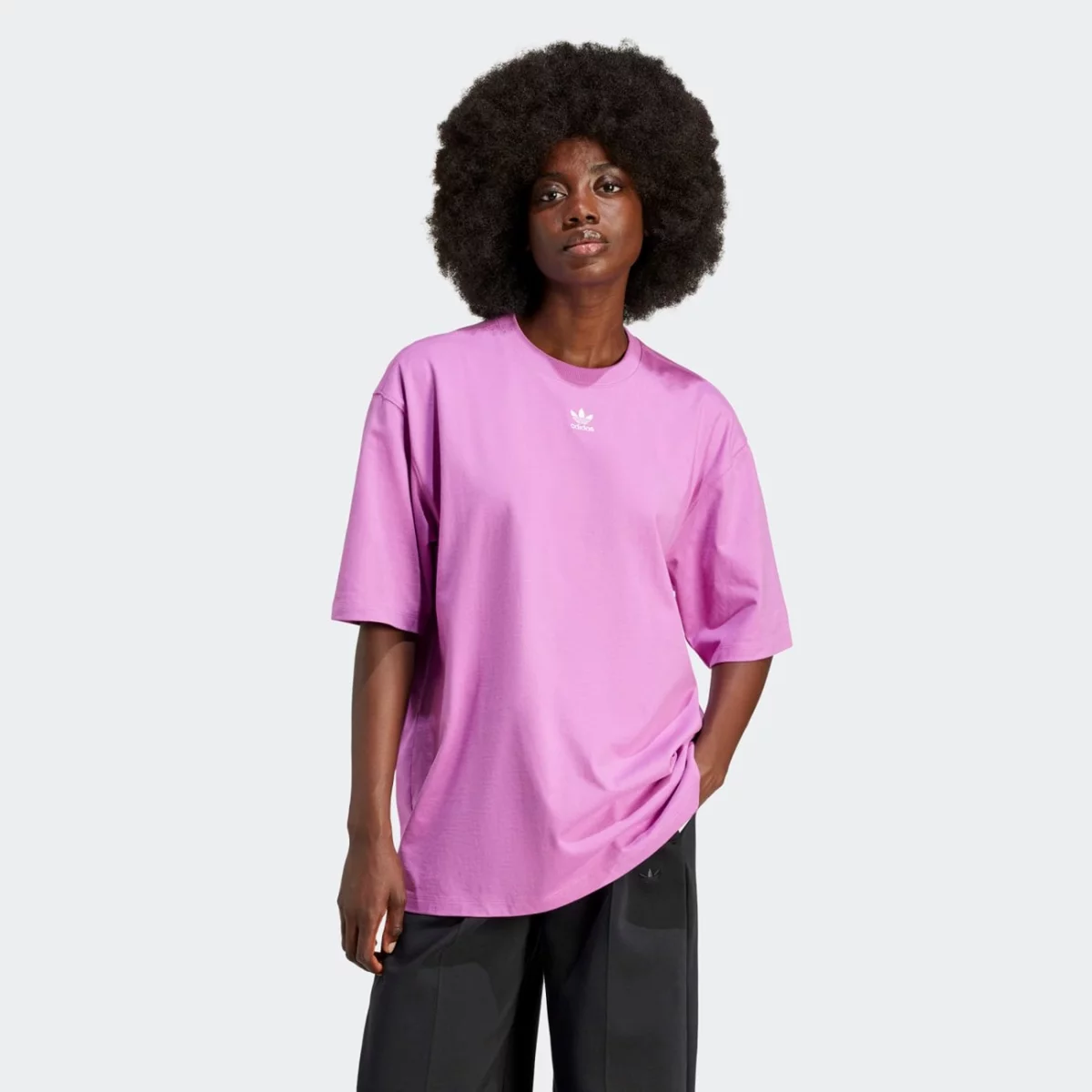 ir5924_3_apparel_on-model_standard-view_grey-huge-6657b2de773a3