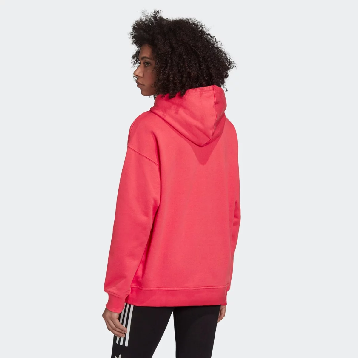 gd2439_app_on-model_back_gradient-huge-665749a06ed19