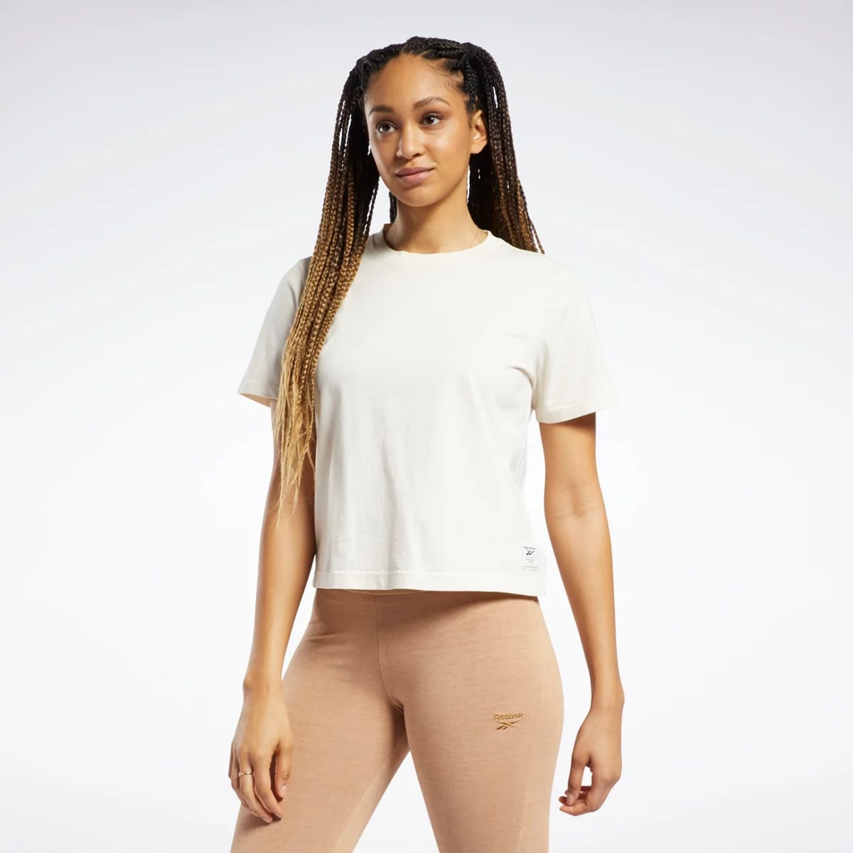 gr0394_app_on-model_standard_gradient-huge-6657669a06ae2