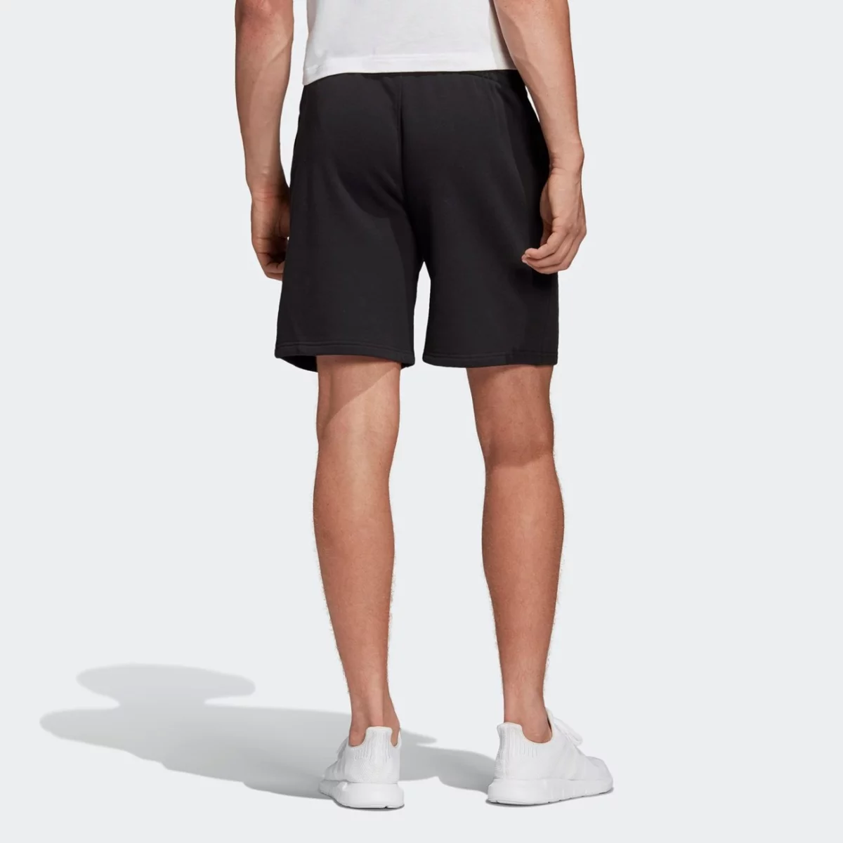 fr7977_app_on-model_back_gradient-huge-665755c734464