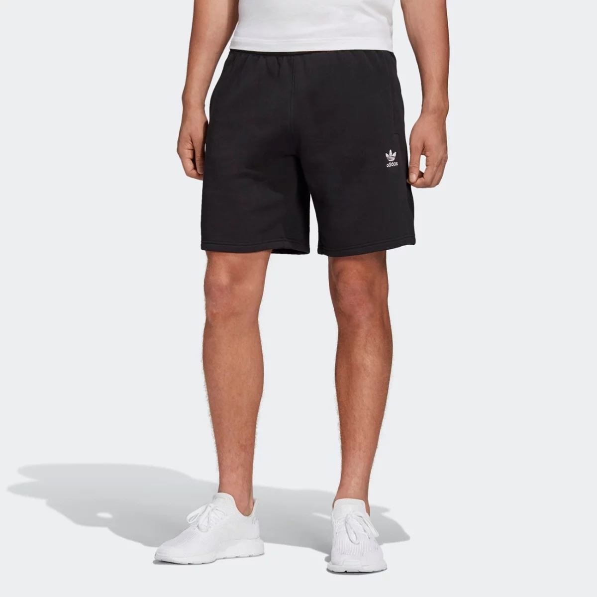 fr7977_app_on-model_standard_gradient-huge-665755cf45c81