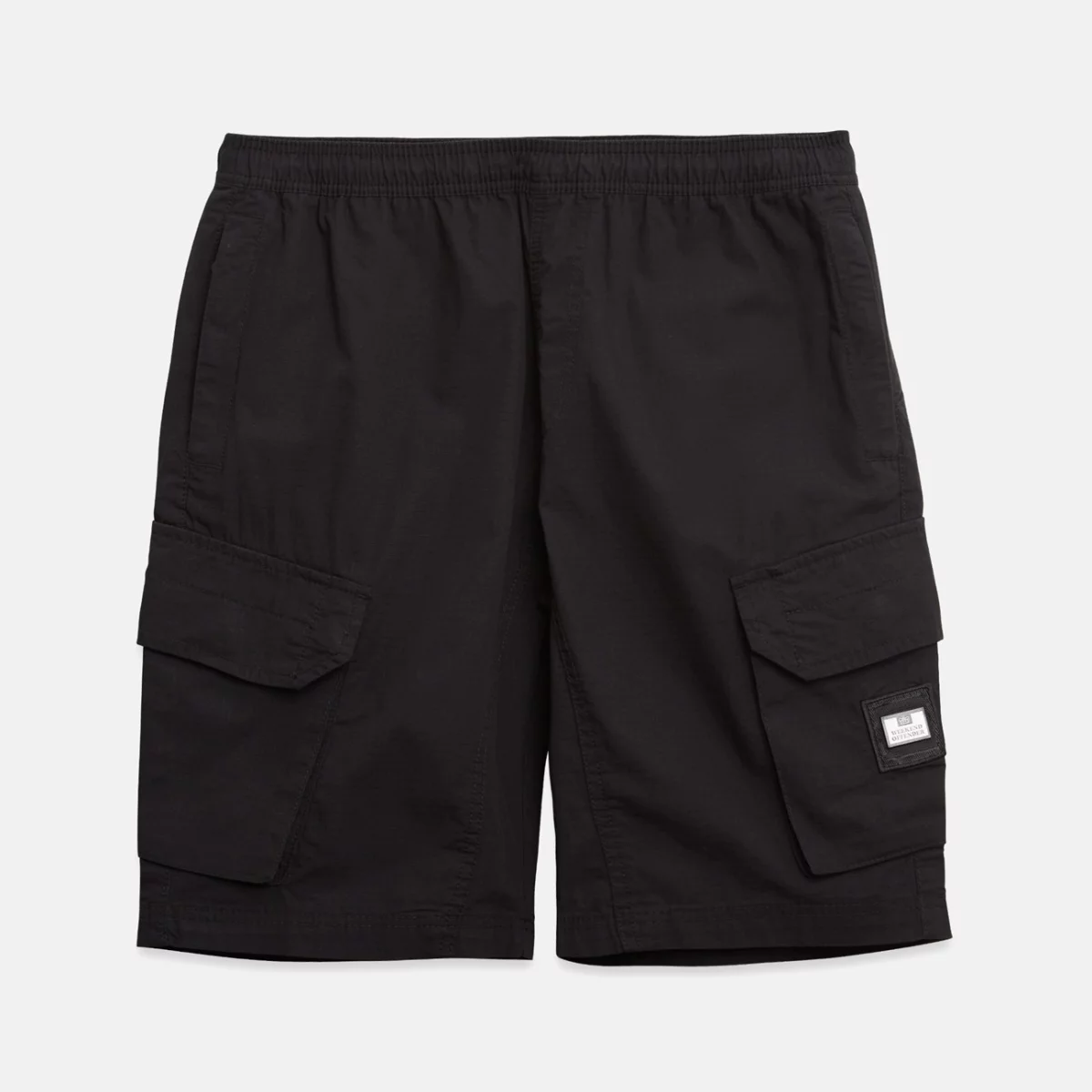 ss22_stss22_13_bavaro_black_mannequin-huge-6657909972068