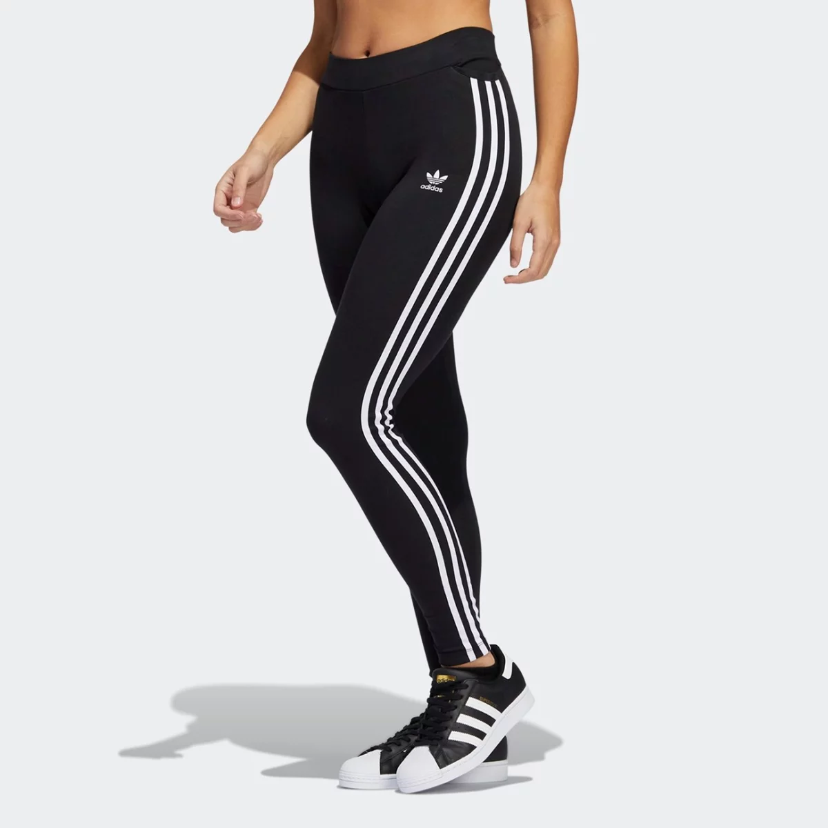 hd2350_app_on-model_standard_gradient-huge-665774e0432d4