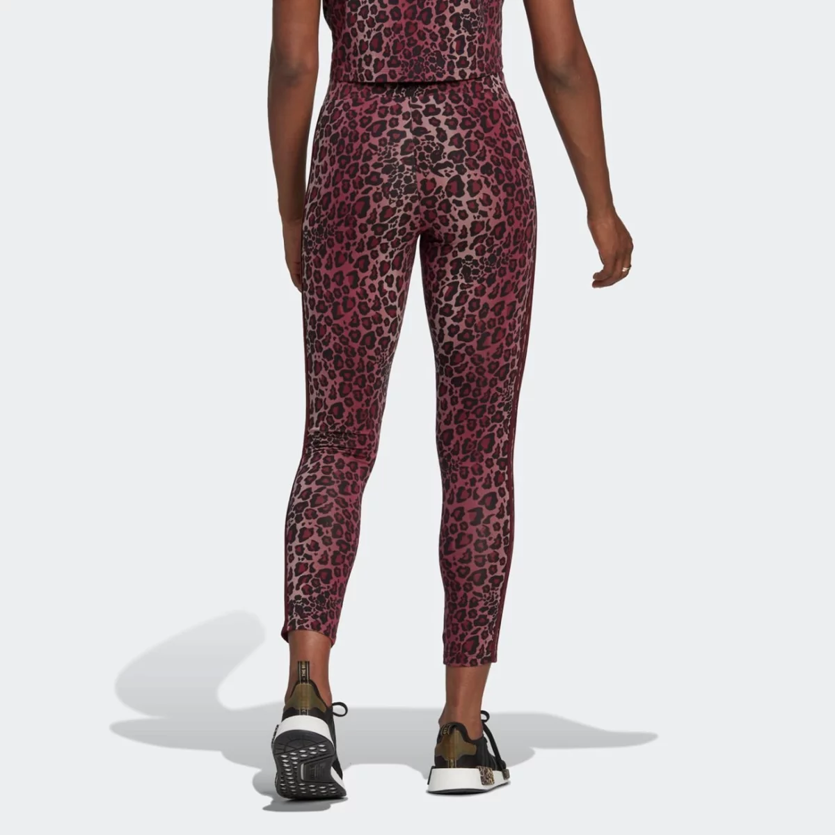 hk5189_3_apparel_on-model_back-view_grey-huge-6657948724085