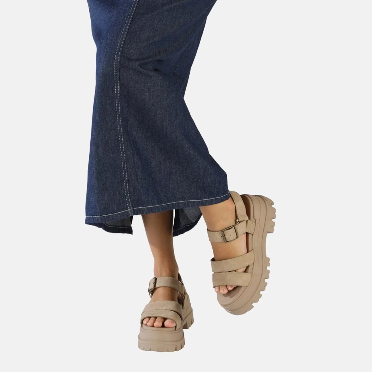 1602190_front-photoroom.png-photoroom-huge-665704bfda879