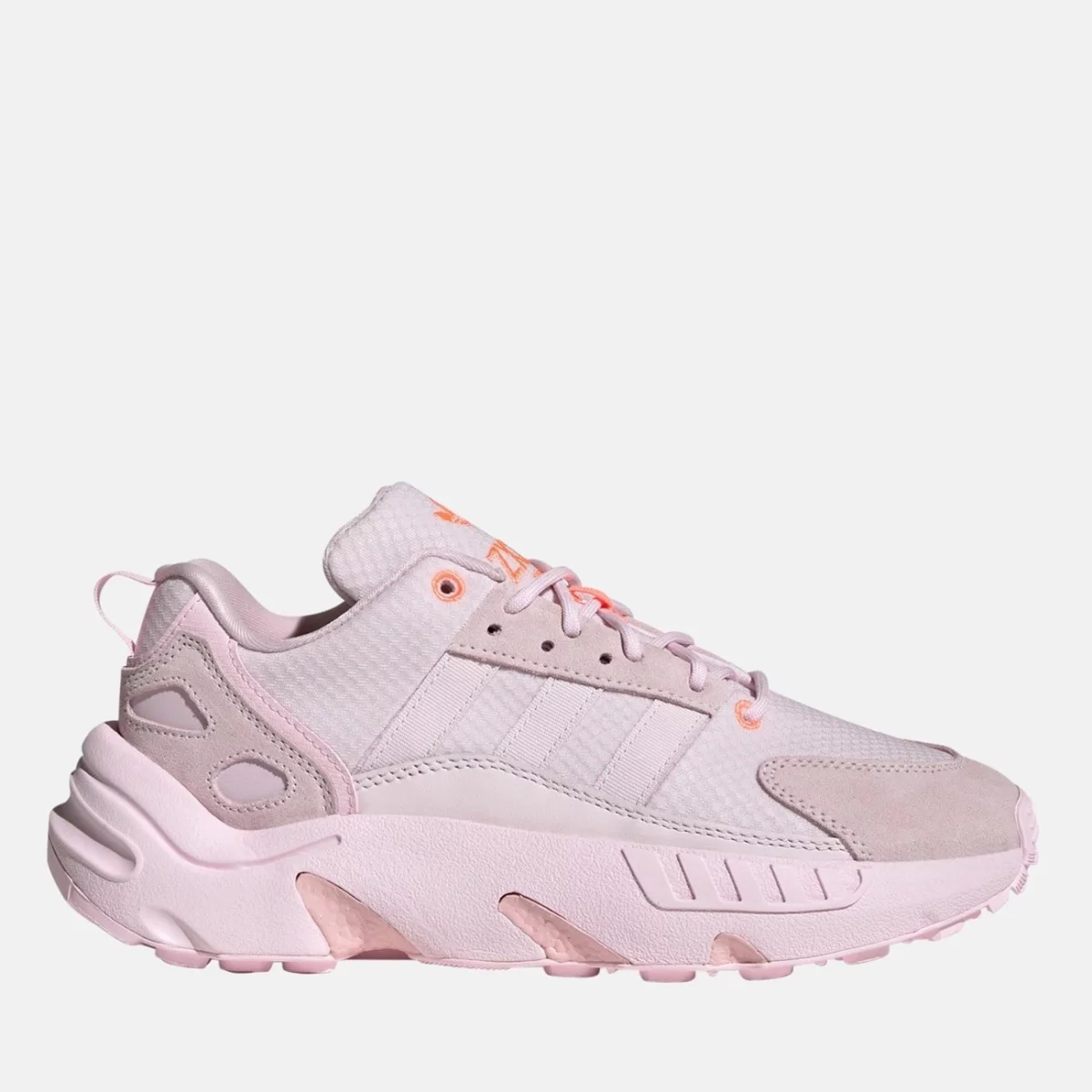 gy6712_1_footwear_photography_side-lateral-center-view_transparent-1-huge-665808bf83d23