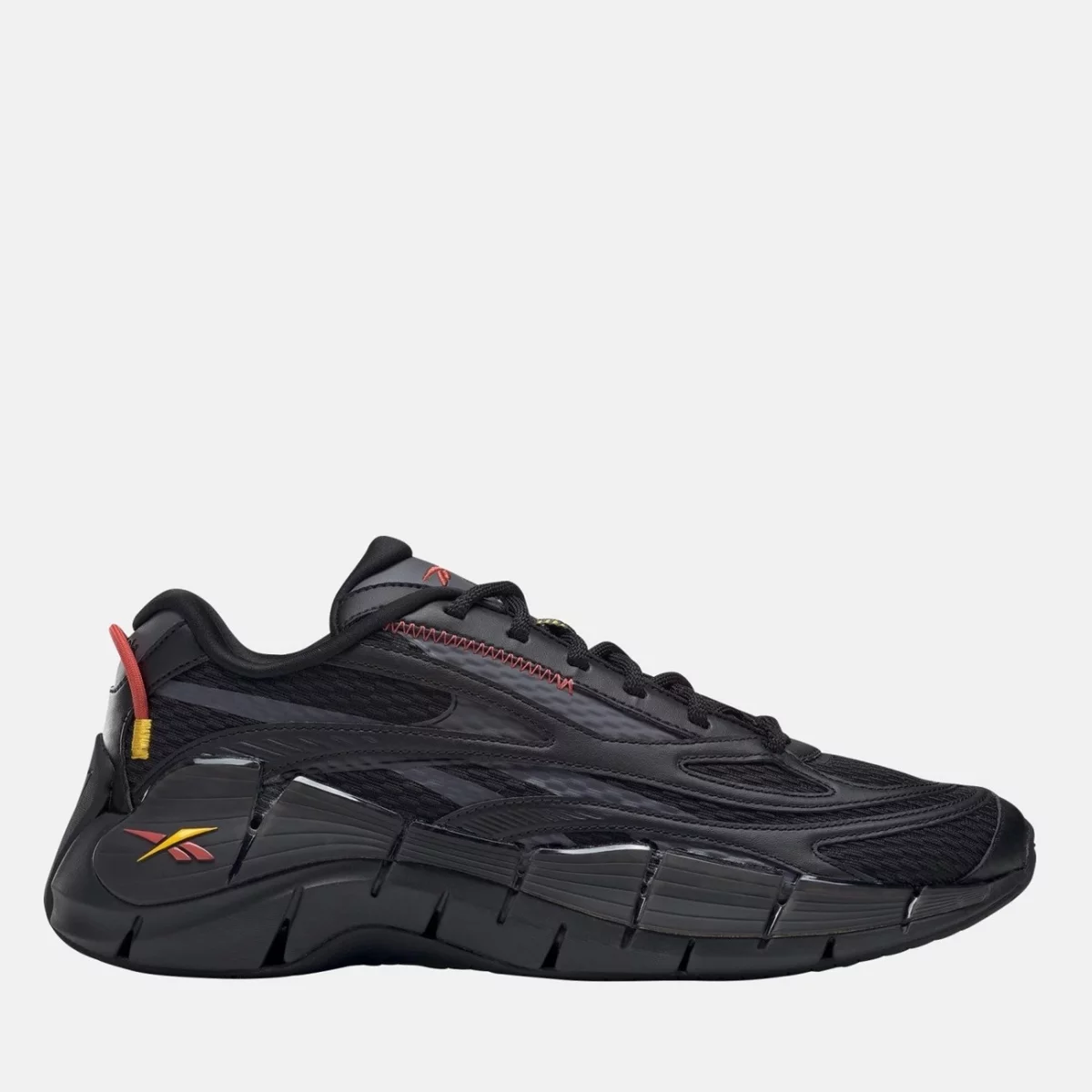 gx0504_1_footwear_photography_side-lateral-center-view_transparent-huge-66580ba0c4129