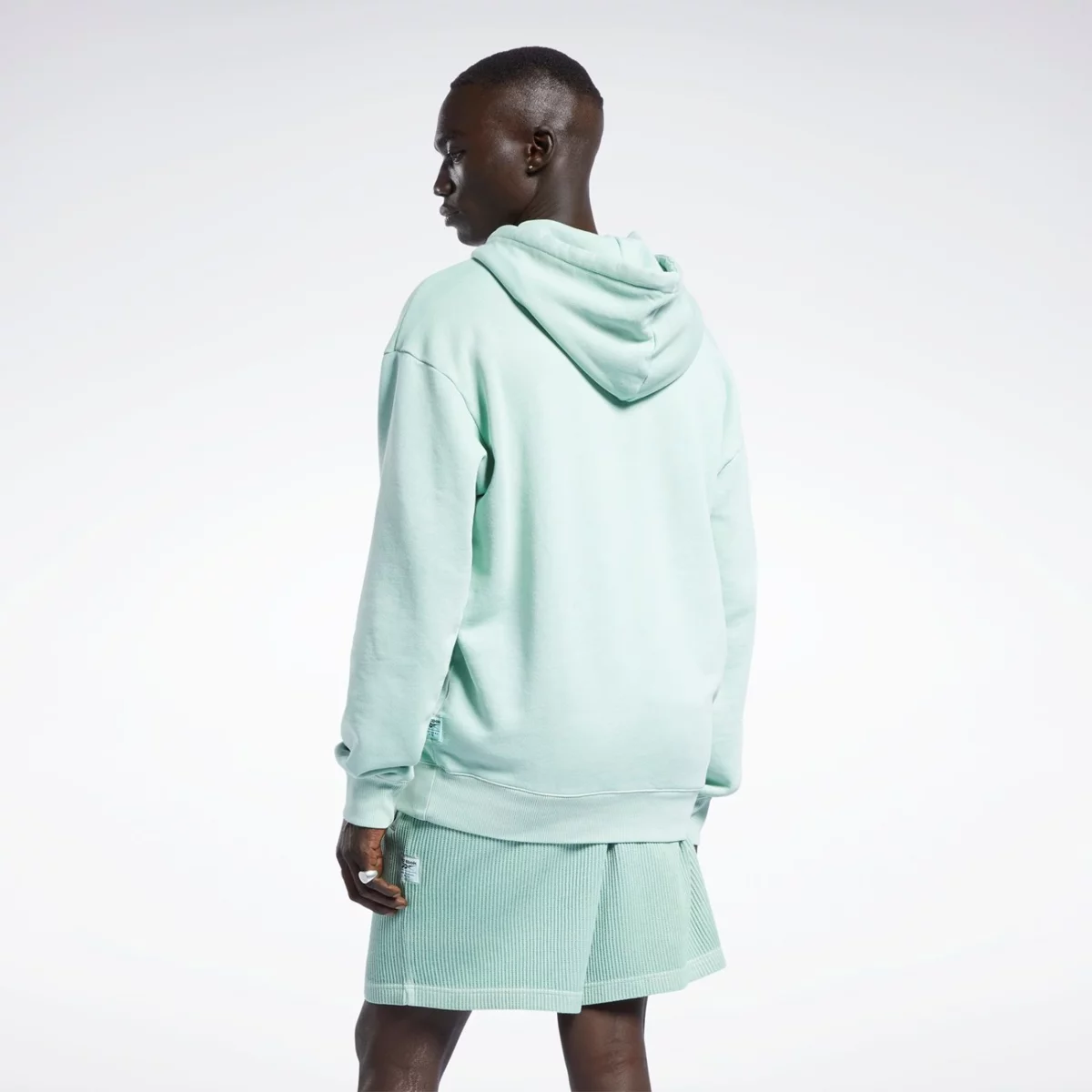 h54452_app_on-model_back_gradient-huge-665777a086b5b