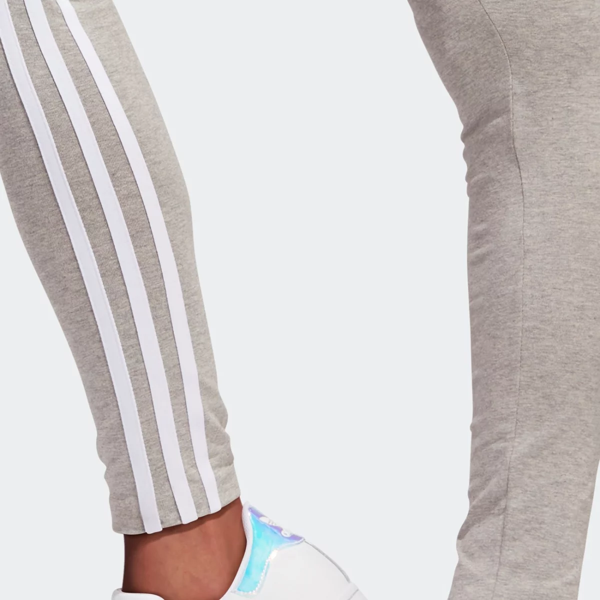 hd2349_7_apparel_on-model_detail-view-2_grey-huge-665774dbe9df3
