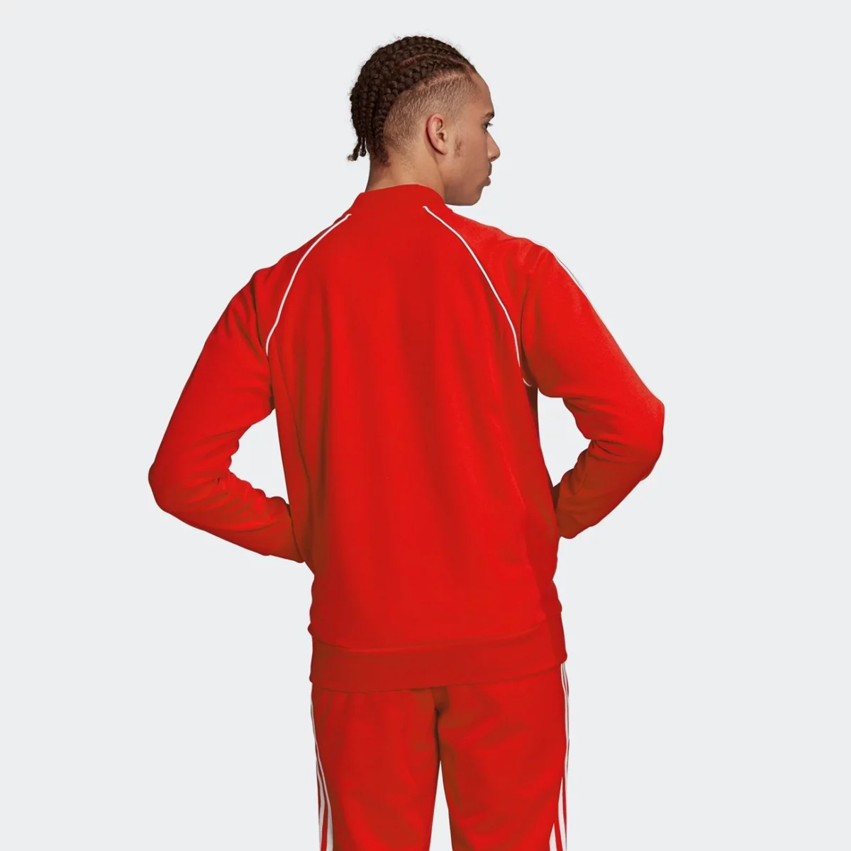 gf0196_app_on-model_back_gradient-huge-665755a5853d5
