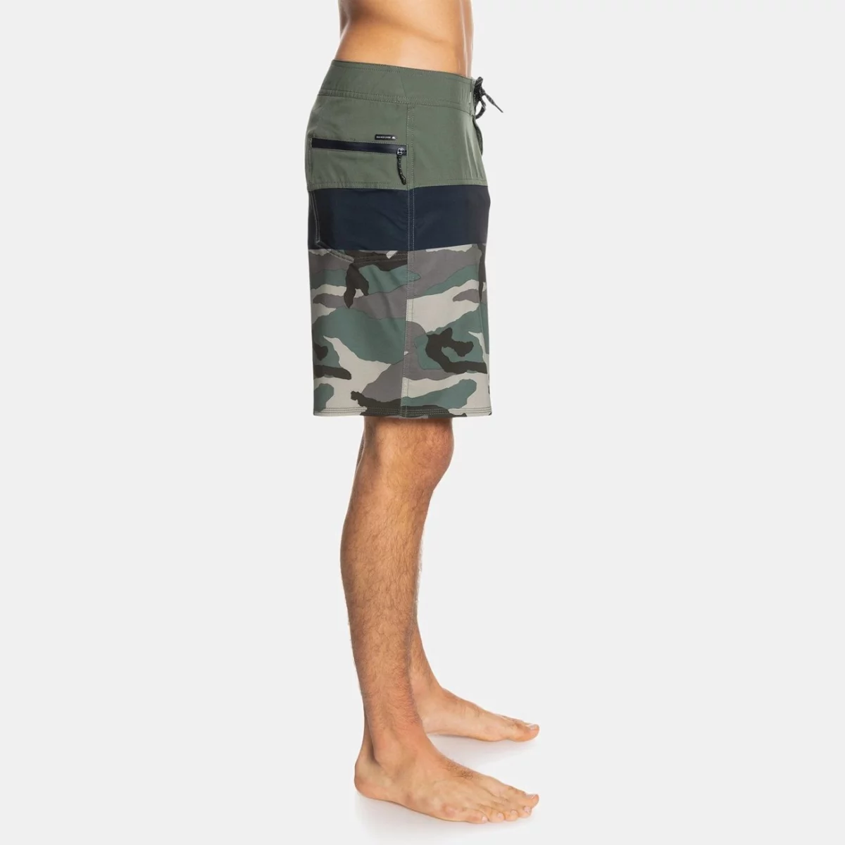 eqybs04584_quiksilver-w_cqy6_frt2-huge-665757b64b476