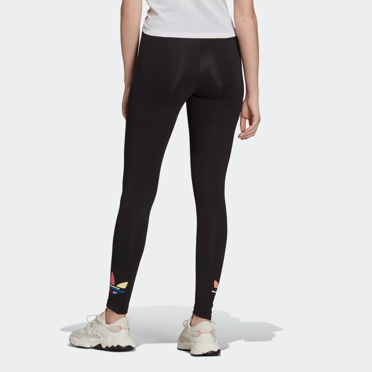 h22850_app_on-model_back_gradient-huge-6657622766309