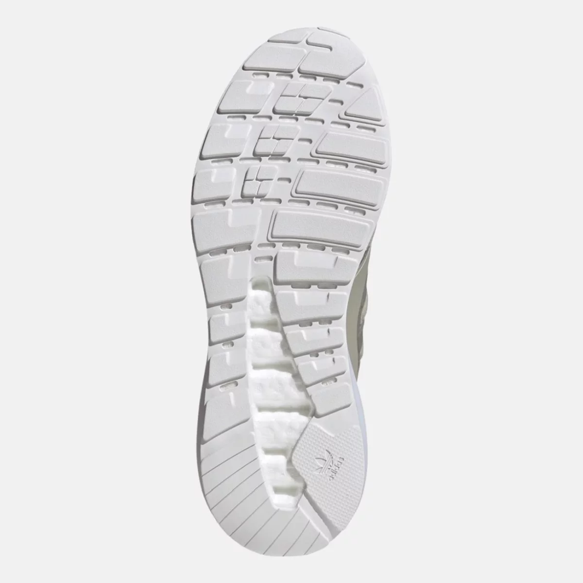 gw8239_4_footwear_photography_bottom-view_transparent-huge-66580a28ca23a