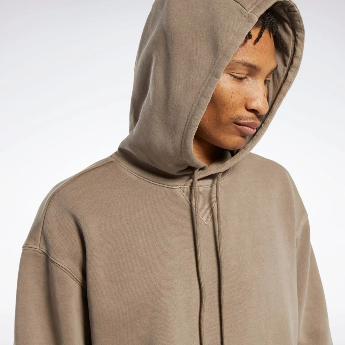 hm5361_7_apparel_on-model_detail-view-2_grey-huge-665791c509d58