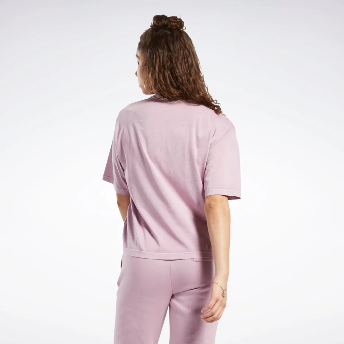 hk6950_4_apparel_on-model_back-view_grey-huge-665791d9c6cec