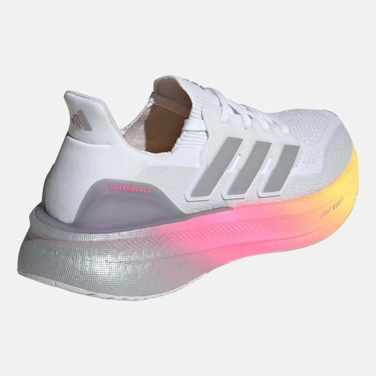 672b66adcef89ID8840_7_FOOTWEAR_Photography_Back_Lateral_Top_View_transparent