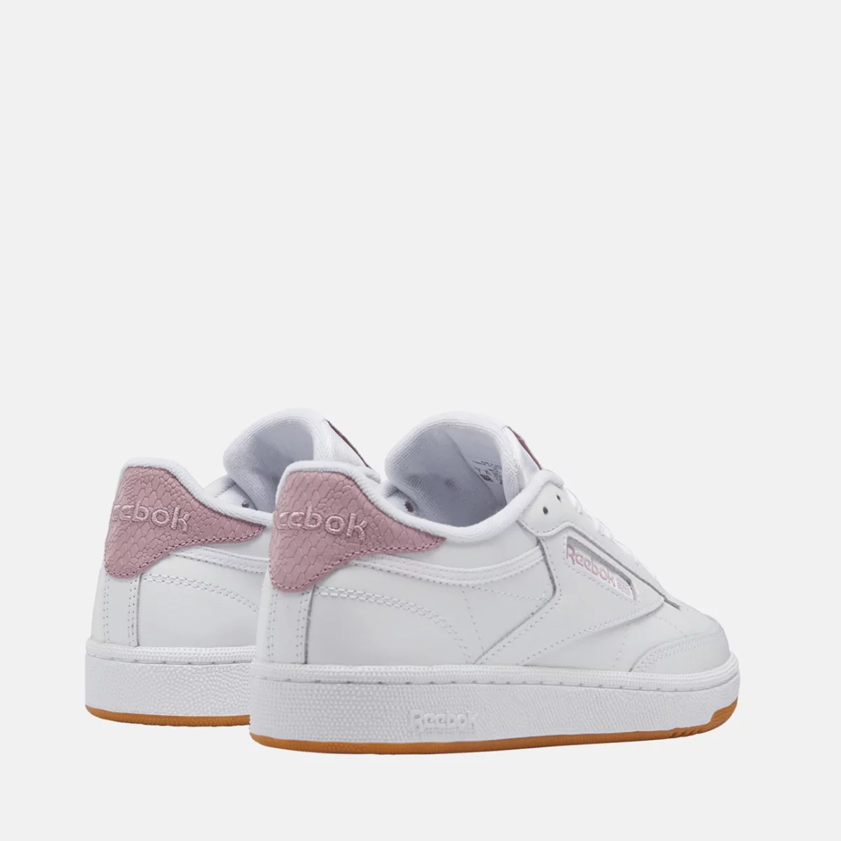 gv6979_6_footwear_photography_back-lateral-top-view_transparent-huge-66582e52696a1