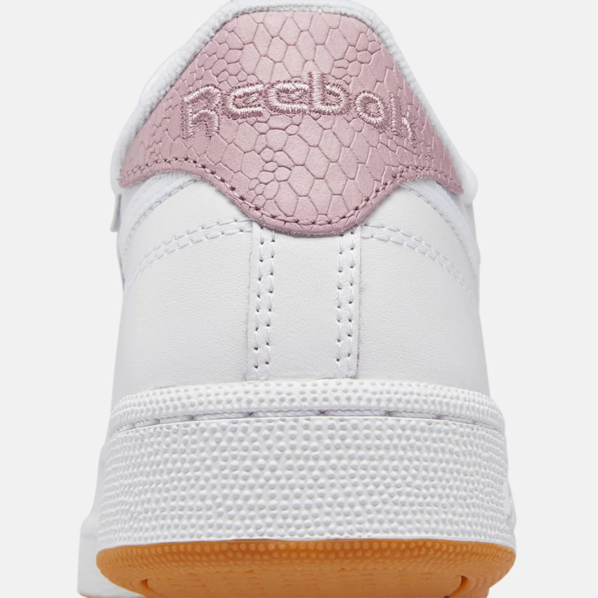 gv6979_7_footwear_photography_detail-view-1_transparent-huge-66582e53bf78d