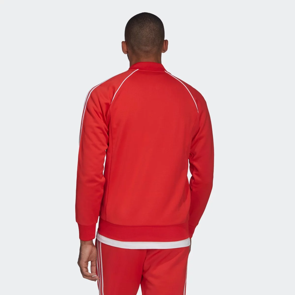 hf2124_app_on-model_back_gradient-huge-665775c22d537