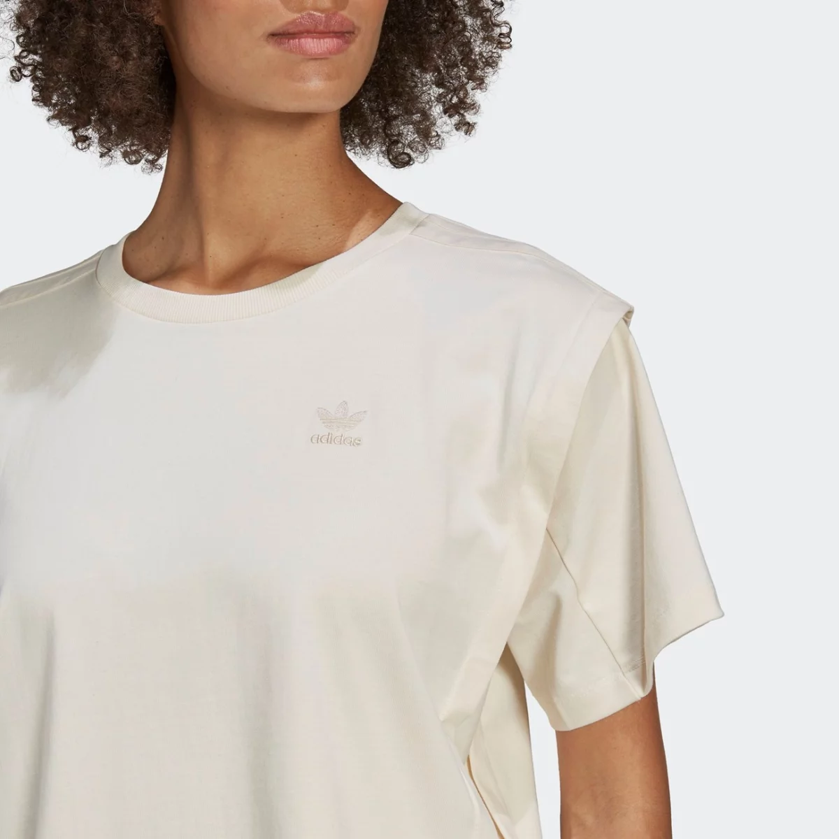 hc2013_app_on-model_detail-1_gradient-huge-665779b9a01d8