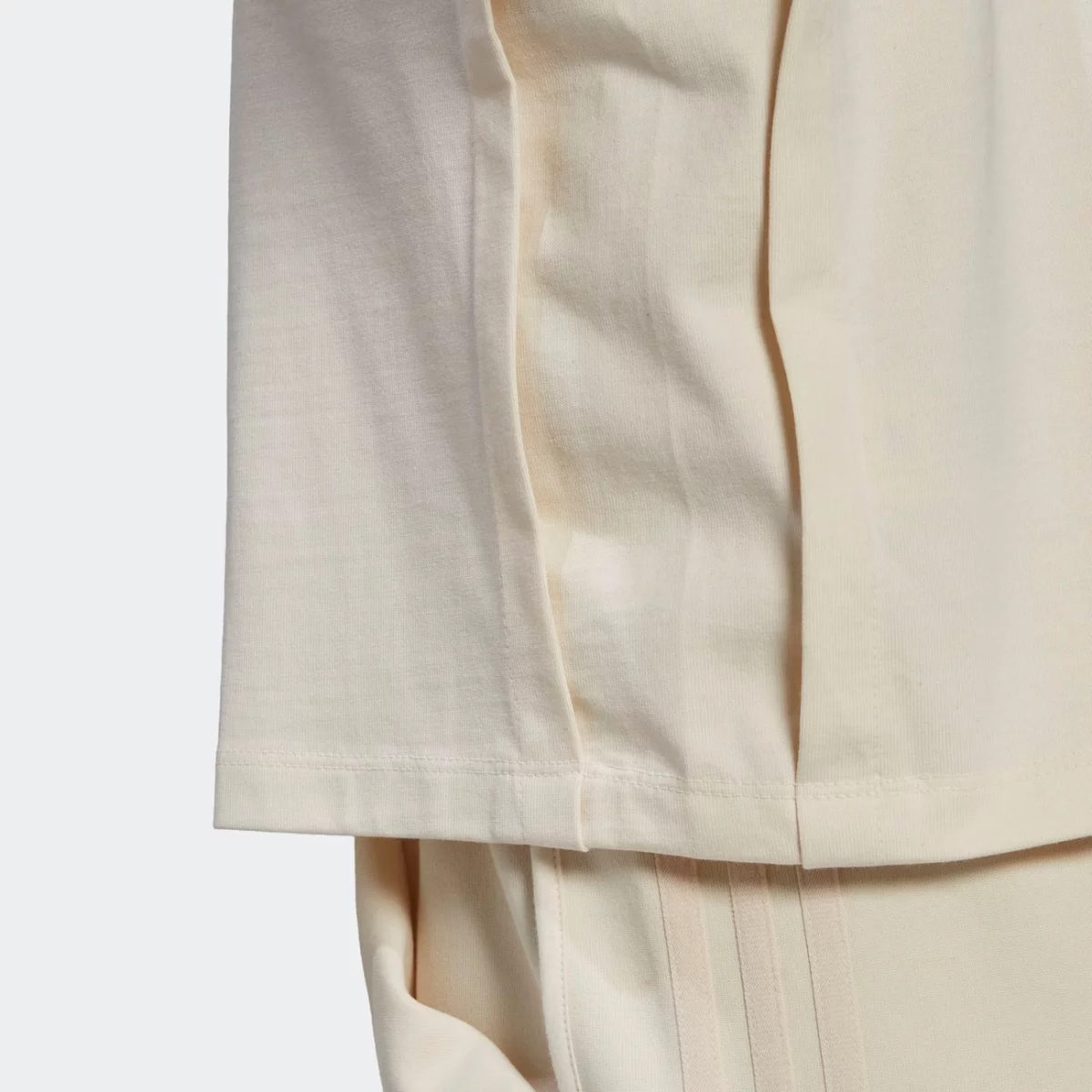 hc2013_app_on-model_detail-3_gradient-huge-665779bb7cf1b