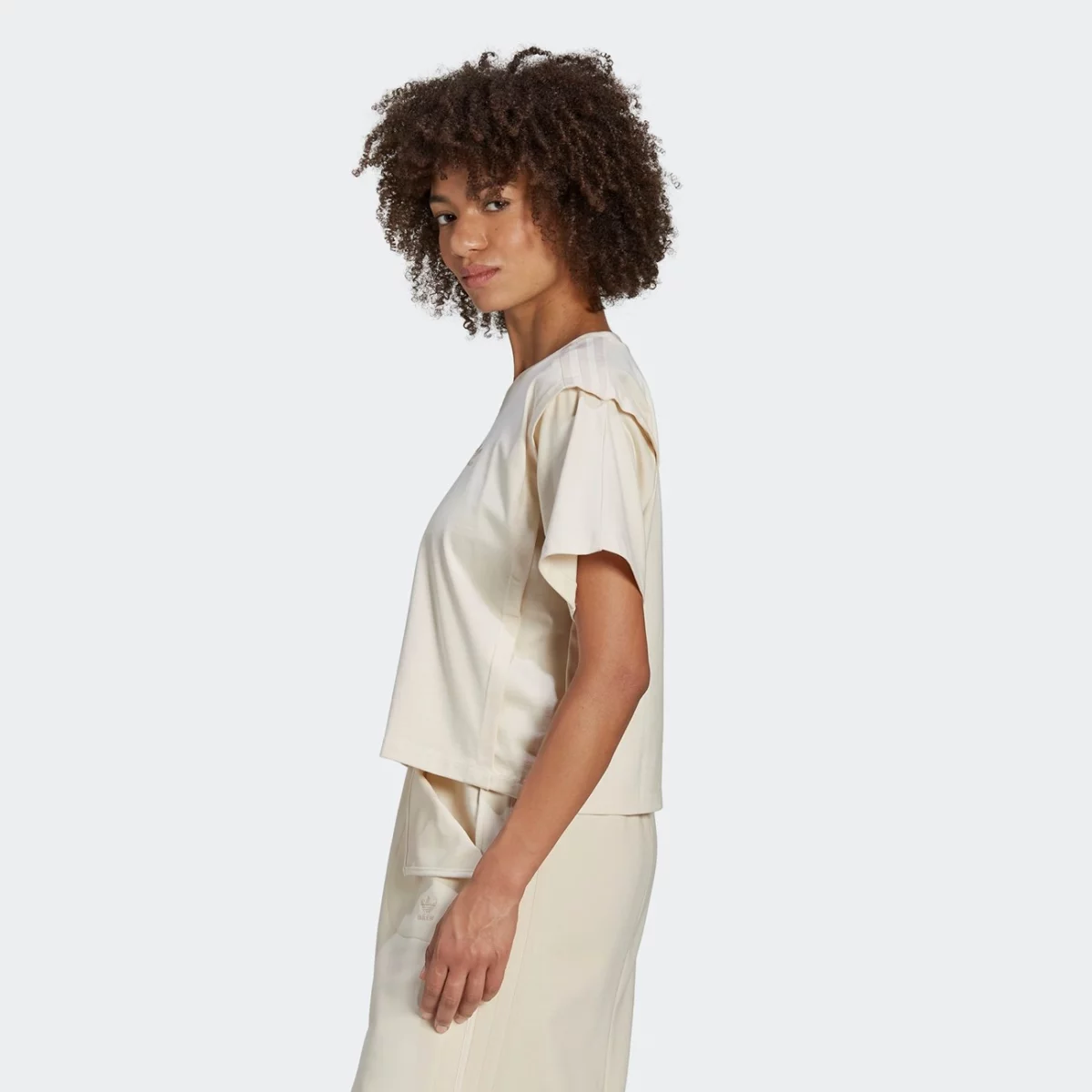 hc2013_app_on-model_side_gradient-huge-665779b850500