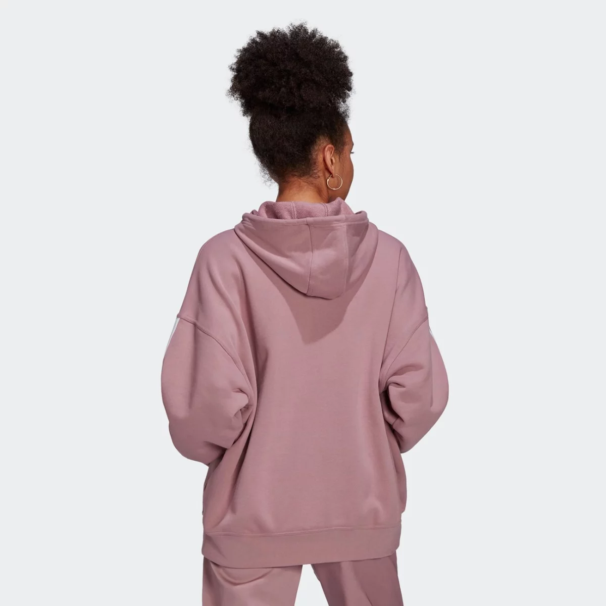 hb9531_app_on-model_back_gradient-huge-66577a7bc1577
