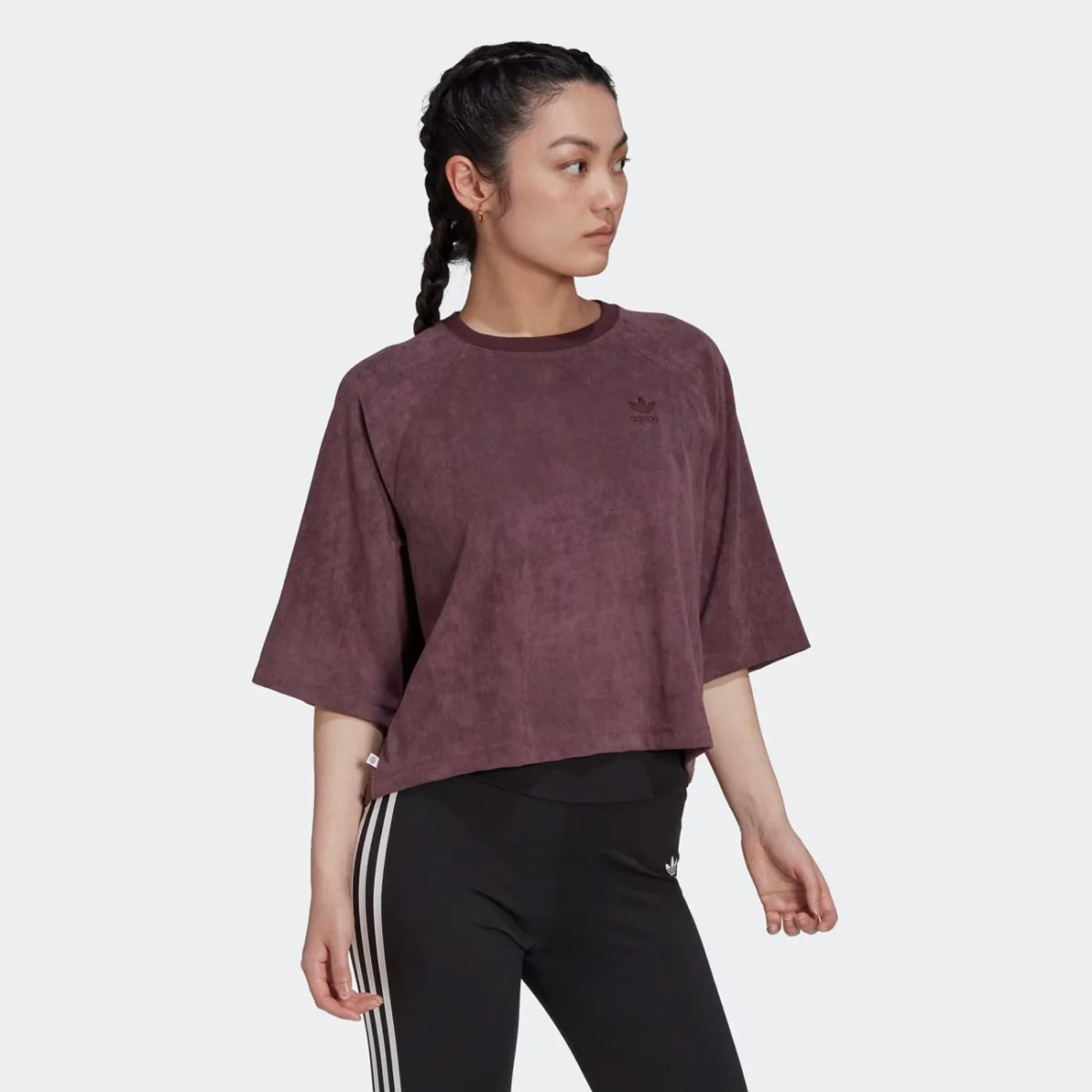 hm1692_6_apparel_on-model_walking-view_grey-huge-6657936740d68