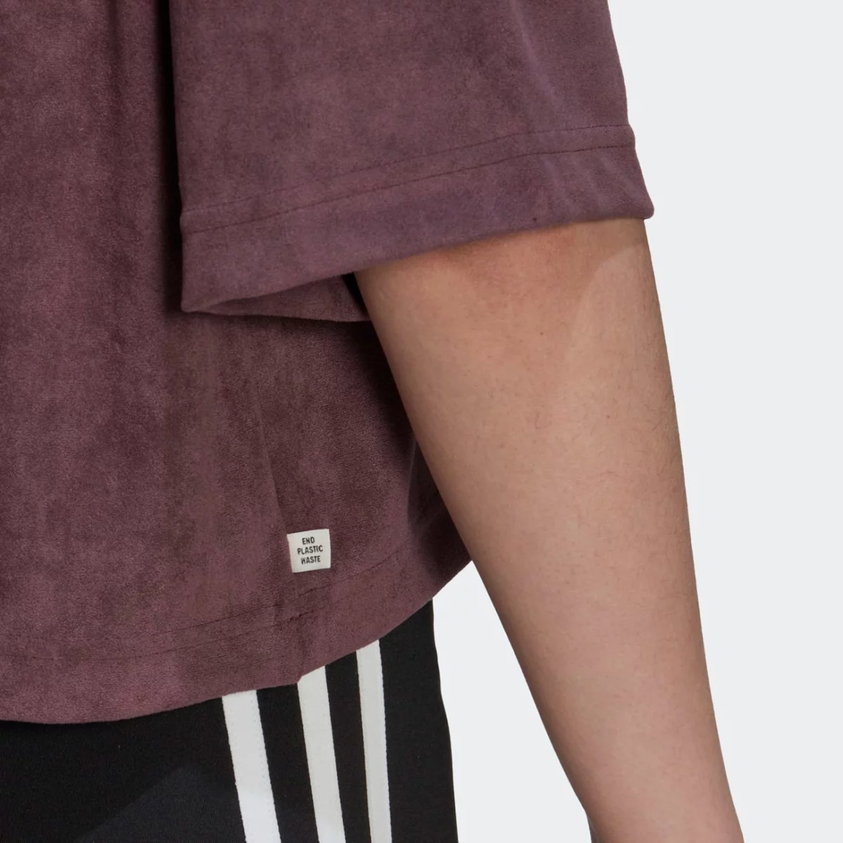 hm1692_8_apparel_on-model_detail-view-2_grey-huge-6657936a6e3a2