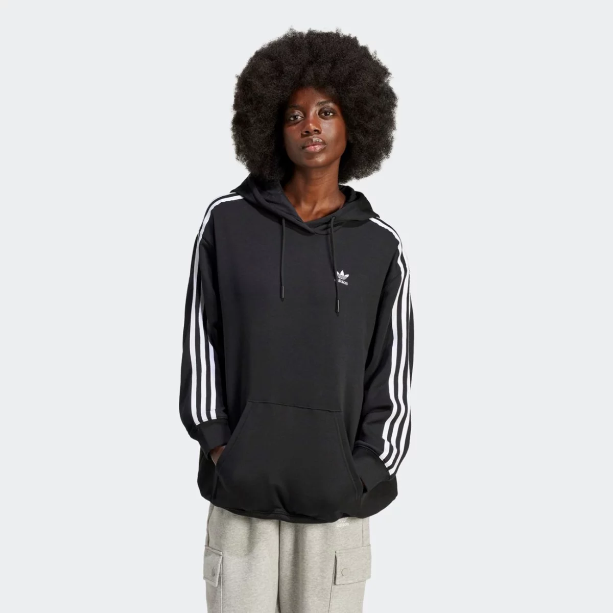 iu2418_3_apparel_on-model_standard-view_grey-huge-6657b1fd91952