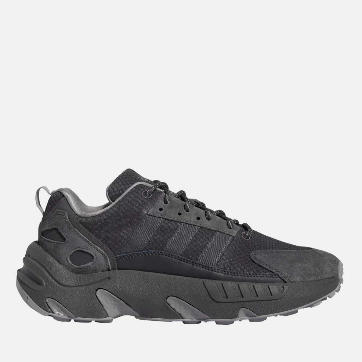 gy6696_1_footwear_photography_side-lateral-center-view_transparent-1-huge-665808ec5a4a0