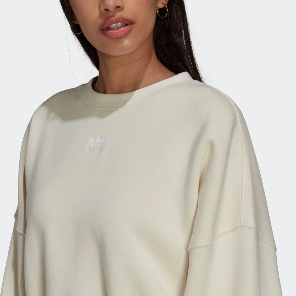 h40022_app_on-model_detail-1_gradient-huge-665778f0406dc